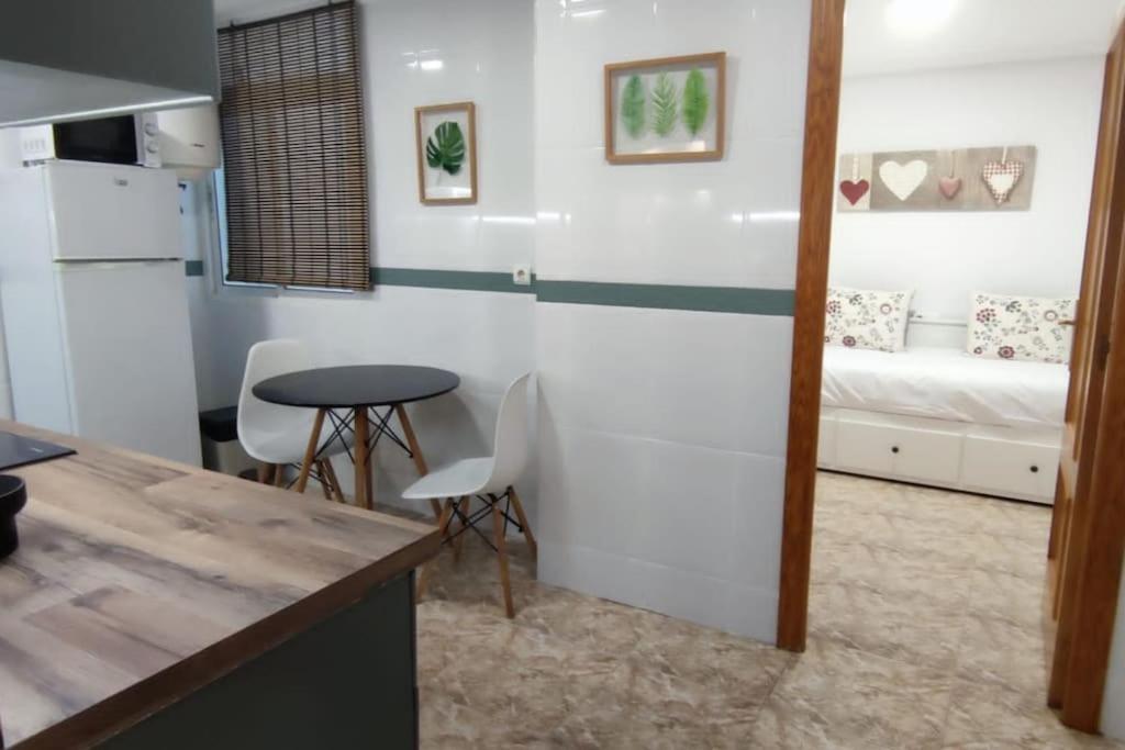Apartamento En El Centro De Elche Con Terraza La Alborada מראה חיצוני תמונה