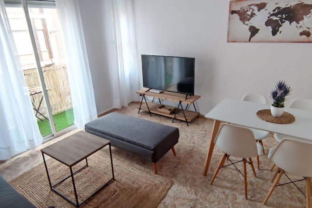 Apartamento En El Centro De Elche Con Terraza La Alborada מראה חיצוני תמונה