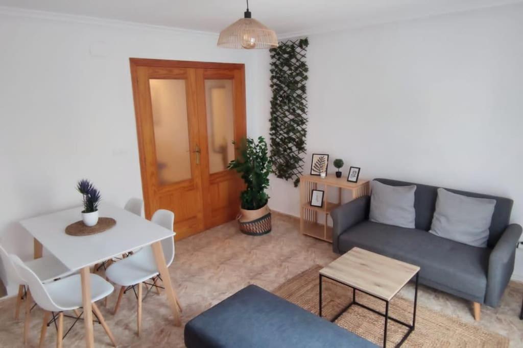 Apartamento En El Centro De Elche Con Terraza La Alborada מראה חיצוני תמונה