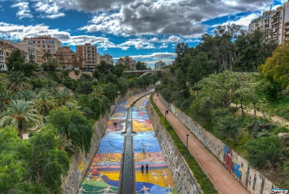 Apartamento En El Centro De Elche Con Terraza La Alborada מראה חיצוני תמונה